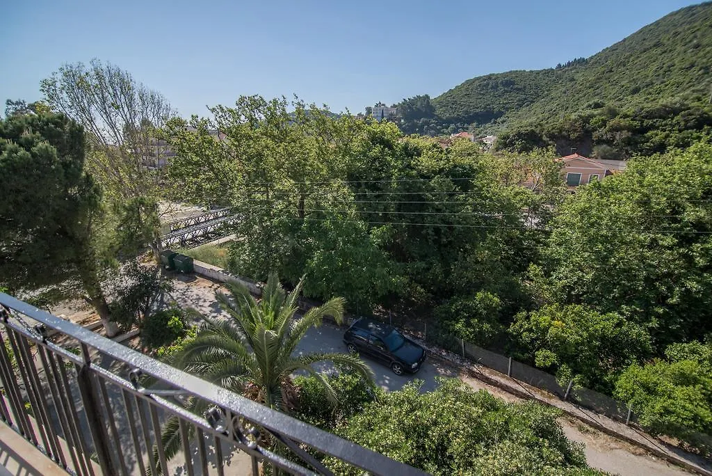 Maria Parameriti Apartments Poros   Poros (Kefalonia)
