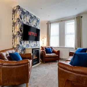 https://sandy-house.yorkshirehotels.net