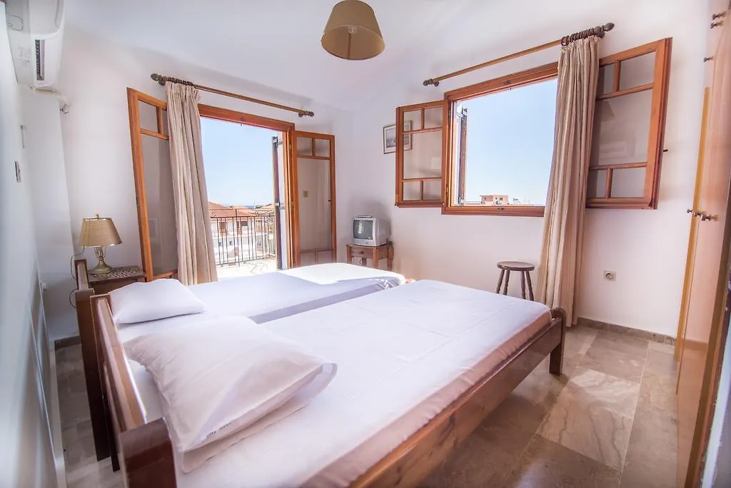 Maria Parameriti Apartments Poros  Grekland