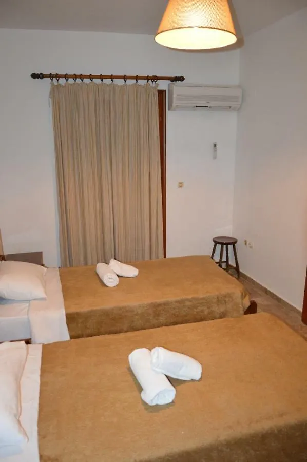 Maria Parameriti Apartments Poros  Greece